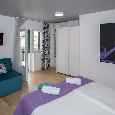 Hotel Pansion Kamenar 2 Primošten Exterior foto